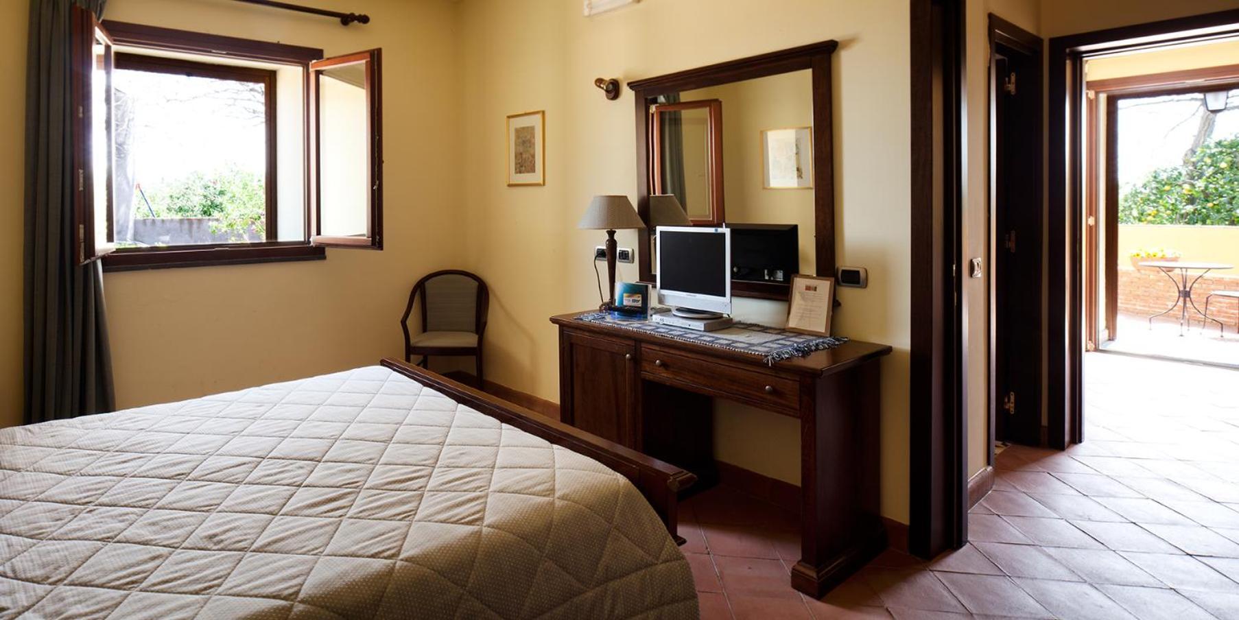 La Terra Del Mezzo Villa Riposto Room photo