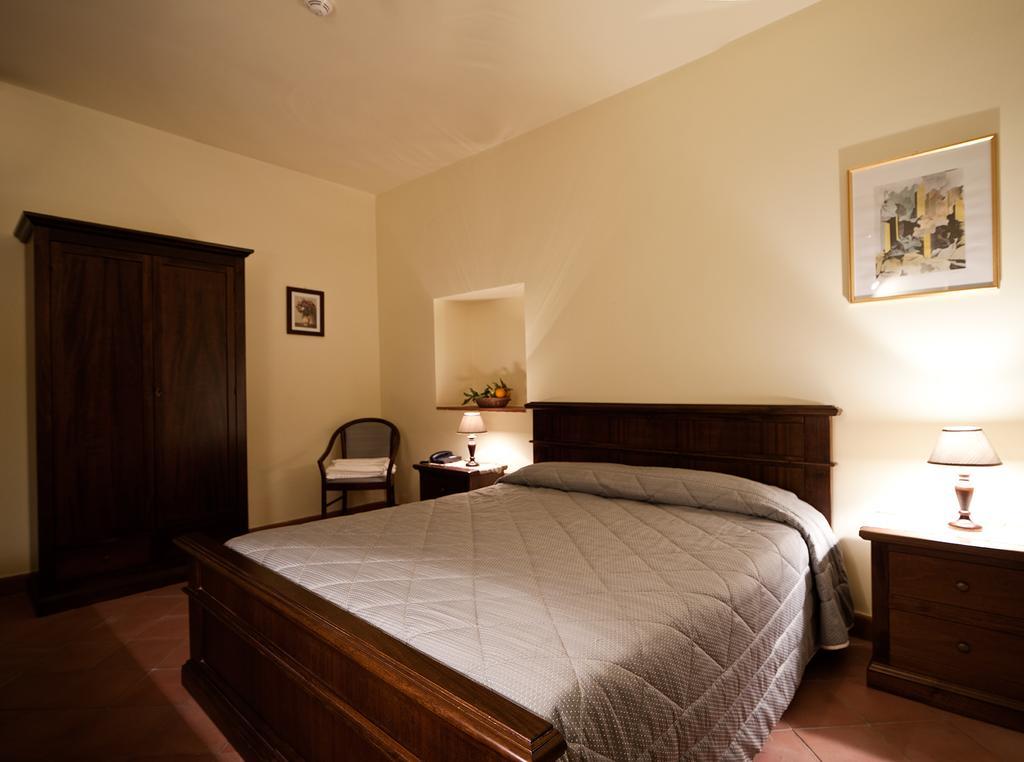 La Terra Del Mezzo Villa Riposto Room photo